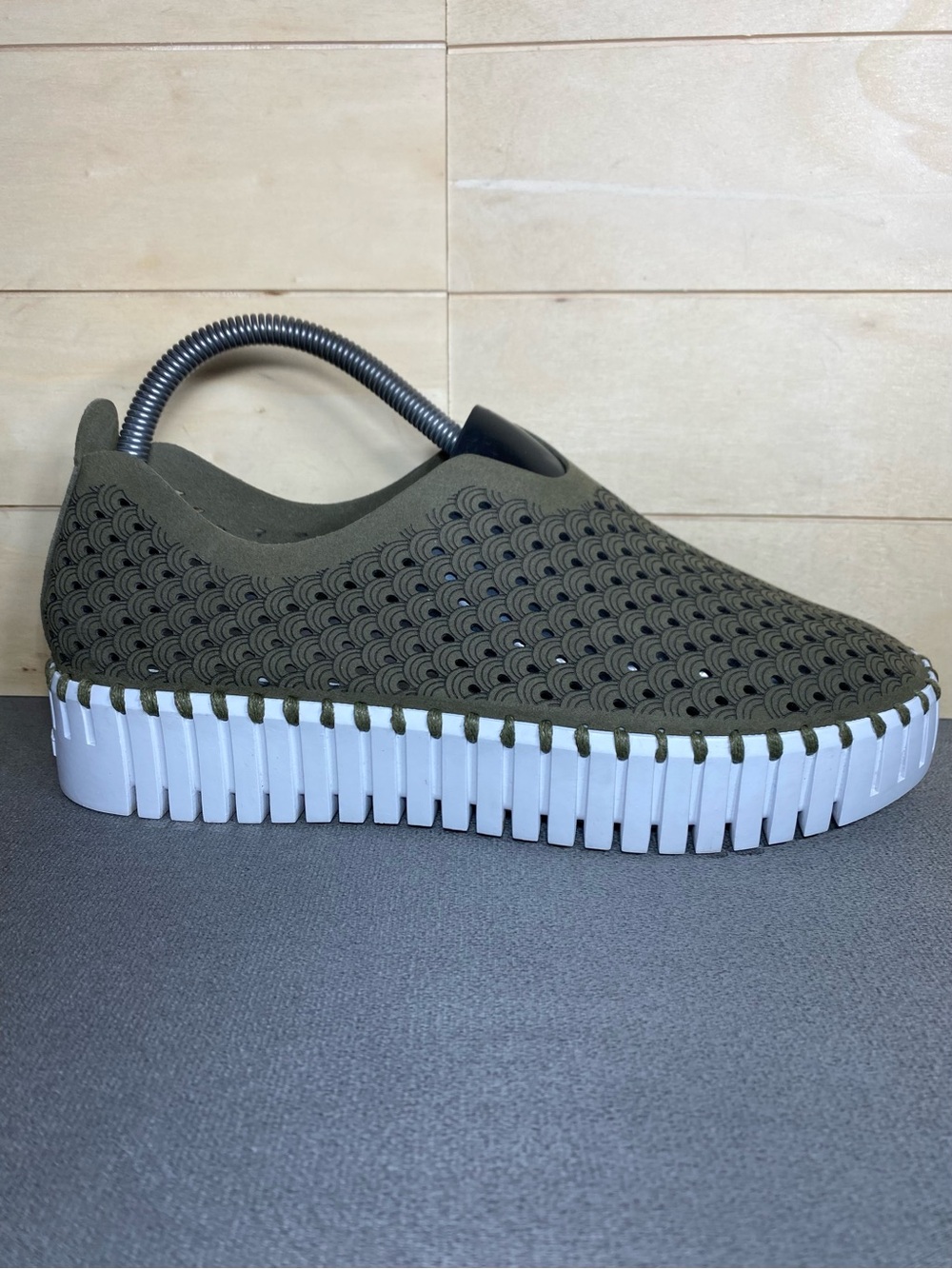 Ilse Jacobsen Tulip Platforms Olive Green Women's Size 8 Shoes EU38 Slip-Ons